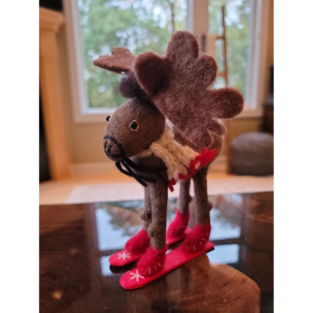Dzi Wool Sking Moose Christmas Ornament